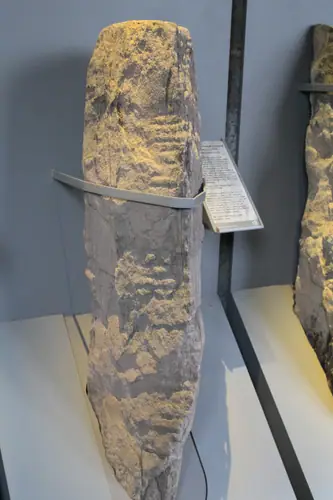Baile an Chamhaicigh Thuaidh | Ballyknock North 5 (I-COR-035) ogham stone